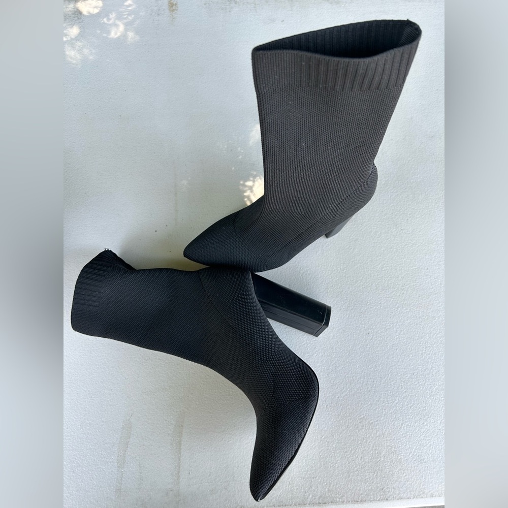 Black heel booties